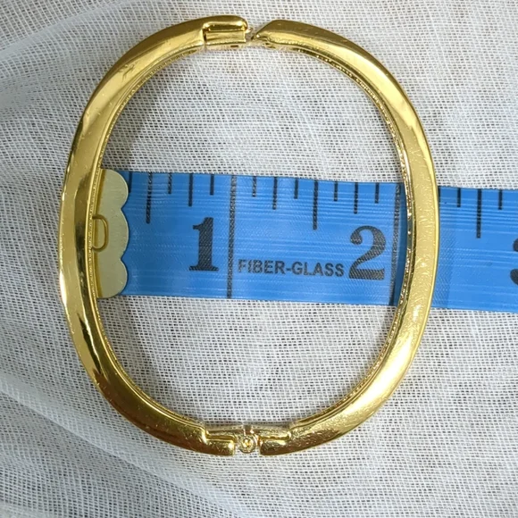 Swarovski crystal green and clear/diamond look pave hinged gold bracelet - Picture 5 of 10